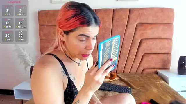 NIKI SANTANA online show from 03/15/25, 04:02