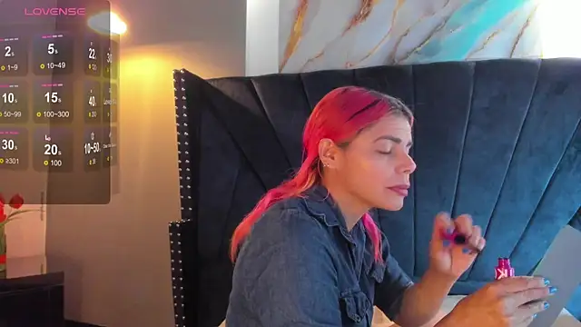 NIKI SANTANA online show from 10/09/25, 03:59