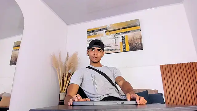 Snapshot of zander_2120 chatting on 09/27/25, 01:05 zander 2120 online show from 09/27/25, 01:05