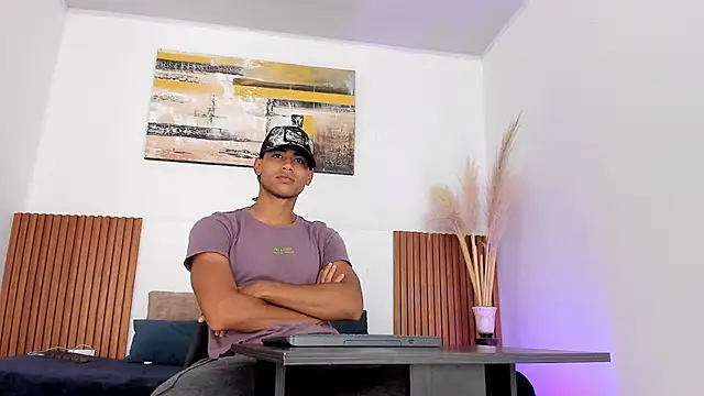 Snapshot of zander_2120 chatting on 11/22/25, 12:59 zander 2120 online show from 11/22/25, 12:59