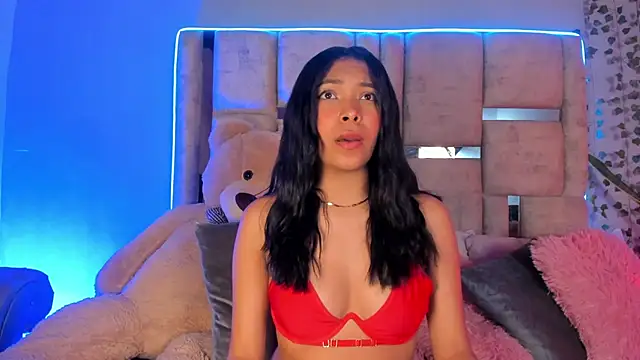 KarolRojas  online show from 02/03/25, 09:30
