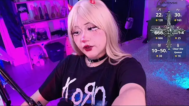 toky doll online show from 04/07/26, 04:24