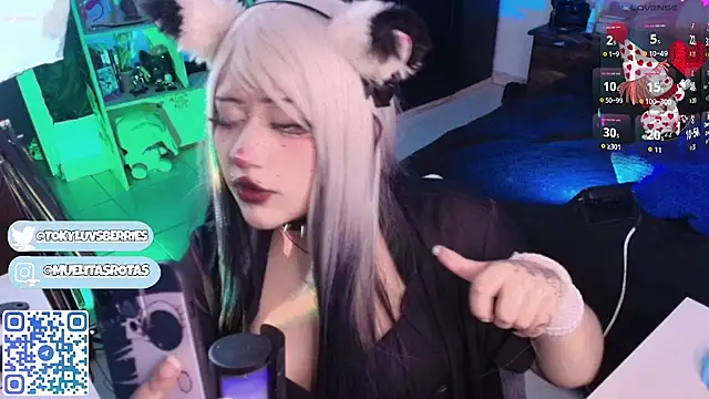 toky doll online show from 06/09/26, 03:51