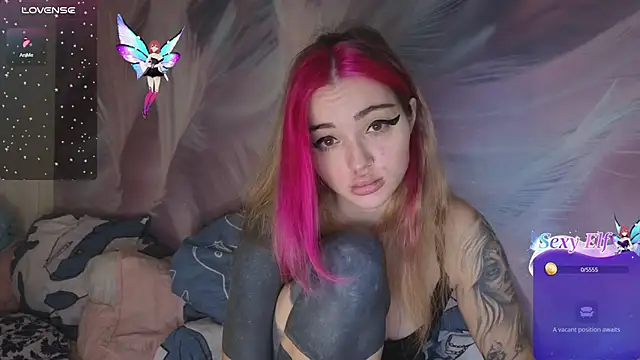Snapshot of Coralie20_ chatting on 03/02/25, 11:39 Coralie20  online show from 03/02/25, 11:39
