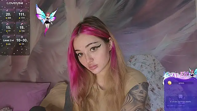 Snapshot of Coralie20_ chatting on 03/14/25, 09:35 Coralie20  online show from 03/14/25, 09:35