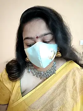neelu-hoty online show from 12/22/24, 09:11