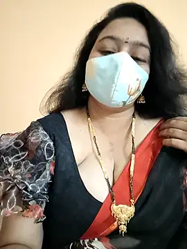 neelu-hoty online show from 12/23/24, 04:50