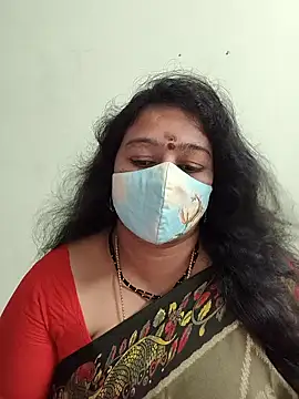 neelu-hoty online show from 09/17/25, 03:57