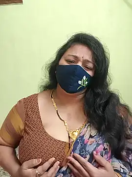 Snapshot of neelu-hoty chatting on 04/16/26, 09:32 neelu-hoty online show from 04/16/26, 09:32