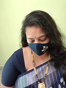 Snapshot of neelu-hoty chatting on 05/09/26, 11:37 neelu-hoty online show from 05/09/26, 11:37
