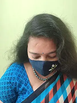Snapshot of neelu-hoty chatting on 05/17/26, 11:06 neelu-hoty online show from 05/17/26, 11:06