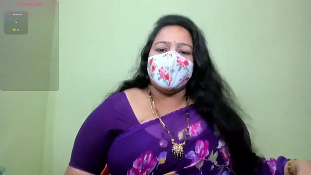 Snapshot of neelu-hoty chatting on 05/31/26, 12:34 neelu-hoty online show from 05/31/26, 12:34