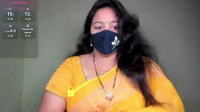 Snapshot of neelu-hoty chatting on 07/02/26, 12:00 neelu-hoty online show from 07/02/26, 12:00