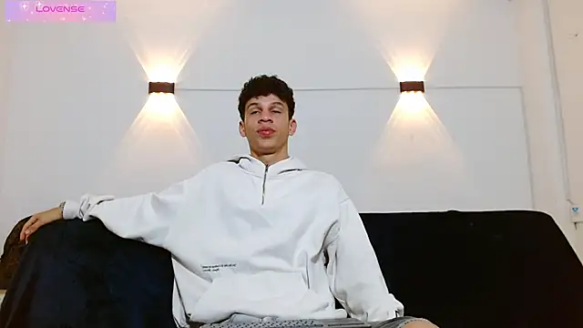 Snapshot of jeff_ross chatting on 10/07/25, 02:53 jeff ross online show from 10/07/25, 02:53