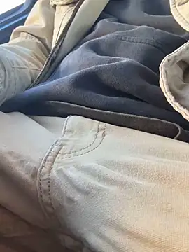 Snapshot of indosmoke chatting on 12/19/24, 04:13 indosmoke online show from 12/19/24, 04:13