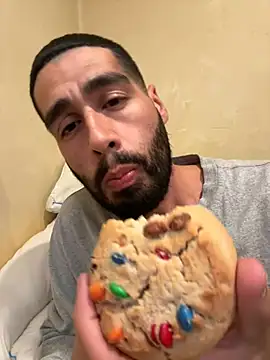 Snapshot of indosmoke chatting on 01/05/25, 04:58 indosmoke online show from 01/05/25, 04:58