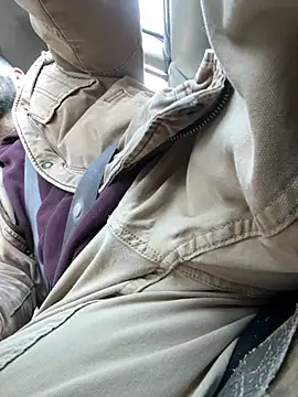 Snapshot of indosmoke chatting on 03/14/25, 01:05 indosmoke online show from 03/14/25, 01:05