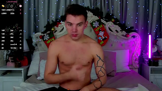 ArthurWhitee online show from 01/24/25, 03:43