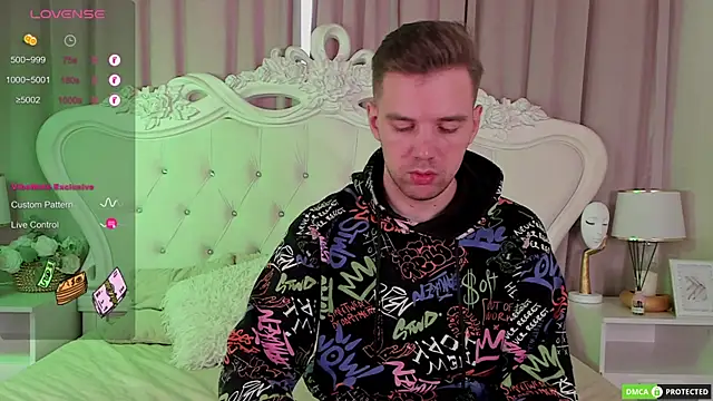 Snapshot of ArthurWhitee chatting on 11/06/25, 08:48 ArthurWhitee online show from 11/06/25, 08:48