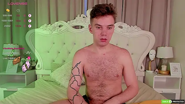 Snapshot of ArthurWhitee chatting on 11/07/25, 03:17 ArthurWhitee online show from 11/07/25, 03:17