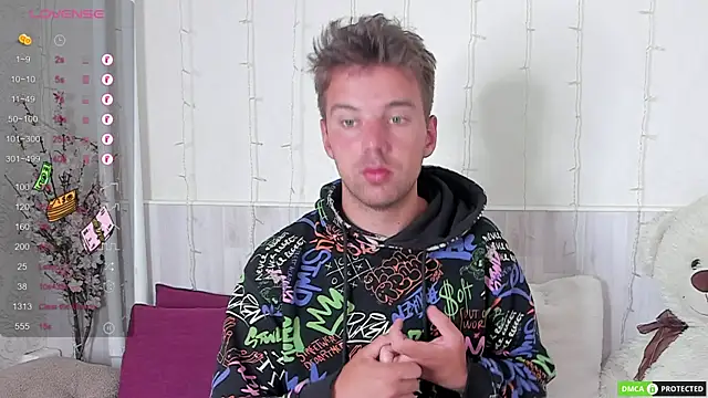 Snapshot of ArthurWhitee chatting on 12/02/25, 08:19 ArthurWhitee online show from 12/02/25, 08:19