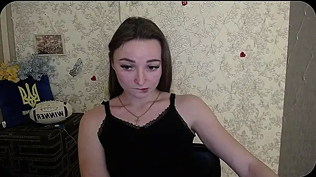  Barbie Kiss  online show from 12/17/24, 12:33