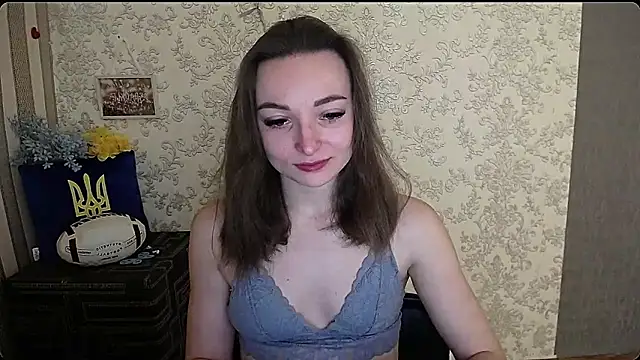  Barbie Kiss  online show from 01/08/25, 06:20