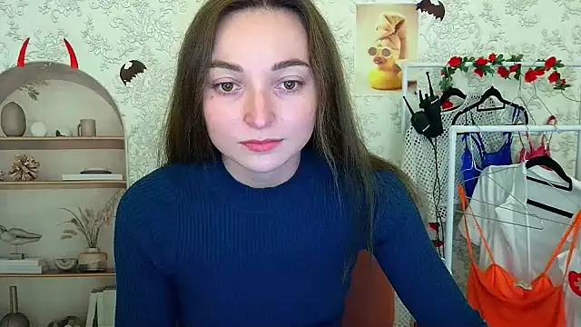 Snapshot of _Barbie_Kiss_ chatting on 10/23/25, 02:38 Barbie Kiss online show from 10/23/25, 02:38