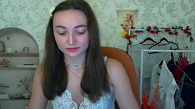 Snapshot of _Barbie_Kiss_ chatting on 11/23/25, 03:12 Barbie Kiss online show from 11/23/25, 03:12