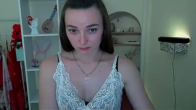  Barbie Kiss  online show from 05/19/26, 03:07