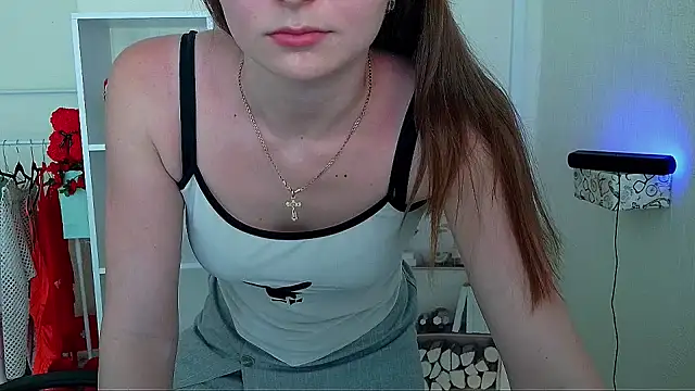  Barbie Kiss  online show from 06/09/26, 12:50