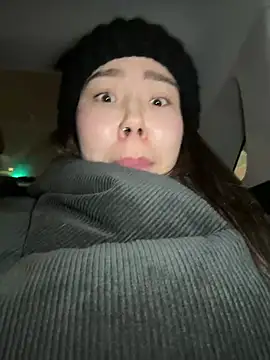 Snapshot of Asian_Asami chatting on 12/22/24, 02:27 Asian Asami online show from 12/22/24, 02:27