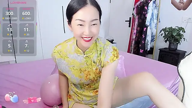 Snapshot of paopao-a chatting on 10/08/25, 03:48 paopao-a online show from 10/08/25, 03:48