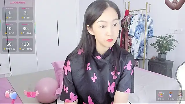 Snapshot of paopao-a chatting on 10/19/25, 04:02 paopao-a online show from 10/19/25, 04:02