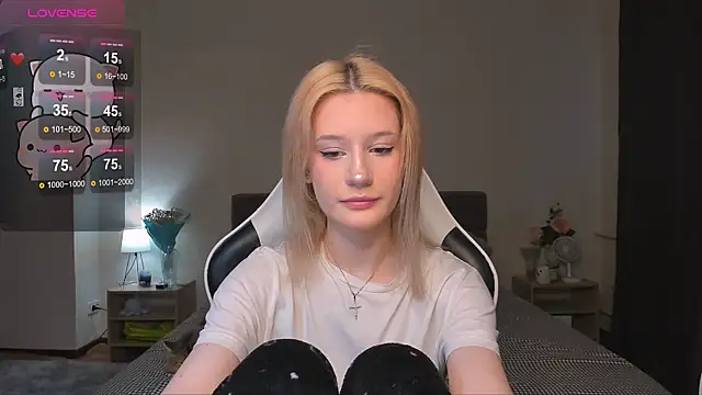 DearLia online show from 12/26/24, 05:26