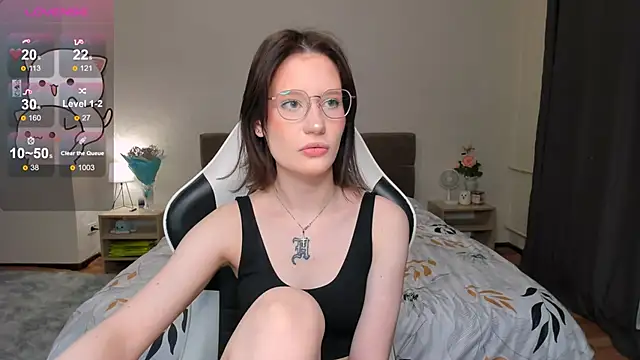 DearLia online show from 02/07/25, 10:20