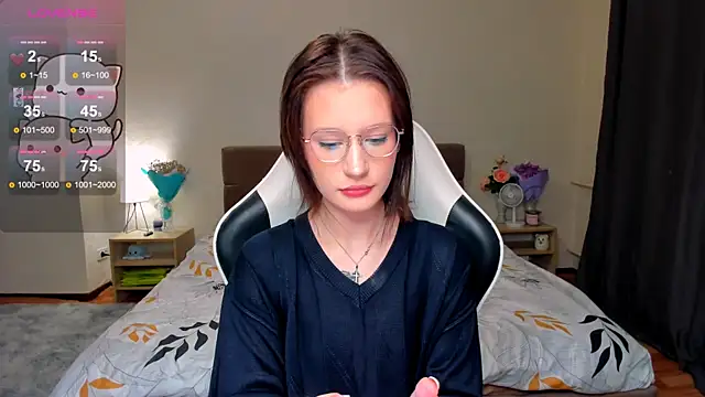 DearLia online show from 02/14/25, 02:18