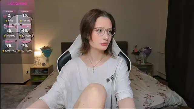 DearLia online show from 03/19/25, 08:54