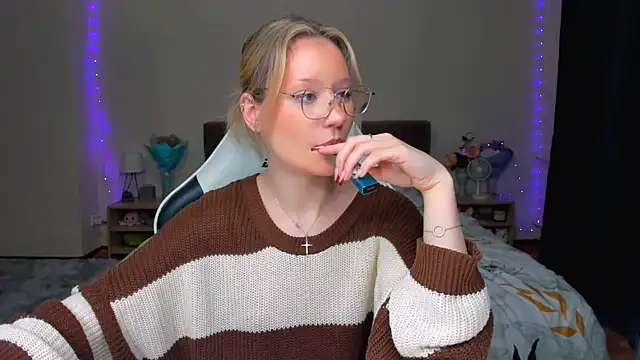 DearLia online show from 09/20/25, 07:59