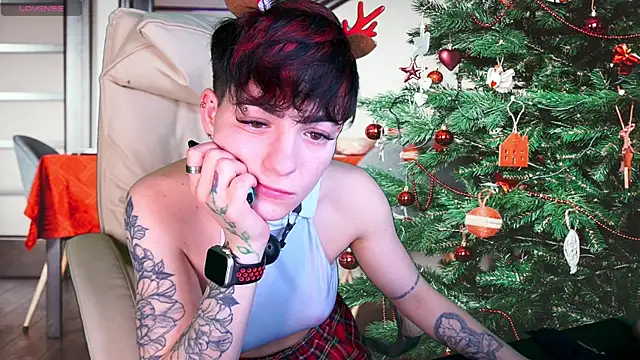 SophiyaStar online show from 12/15/24, 11:12