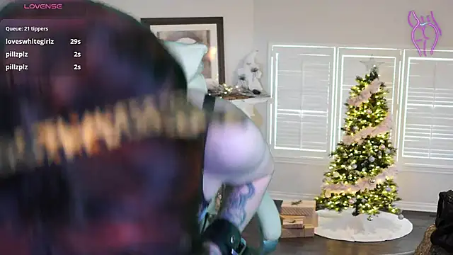 SophiyaStar online show from 12/19/24, 11:18