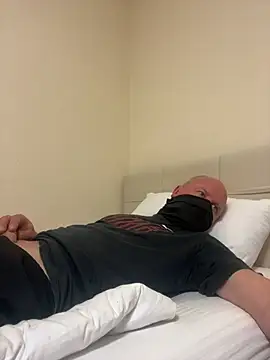 Snapshot of paul_daniel chatting on 01/31/25, 10:52 paul daniel online show from 01/31/25, 10:52