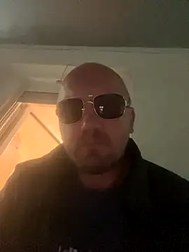 Snapshot of paul_daniel chatting on 10/03/25, 10:07 paul daniel online show from 10/03/25, 10:07