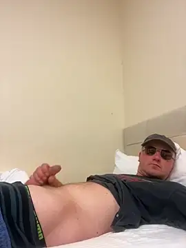 Snapshot of paul_daniel chatting on 11/23/25, 05:35 paul daniel online show from 11/23/25, 05:35