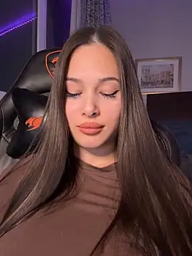 EricaWalls online show from 11/11/25, 10:54