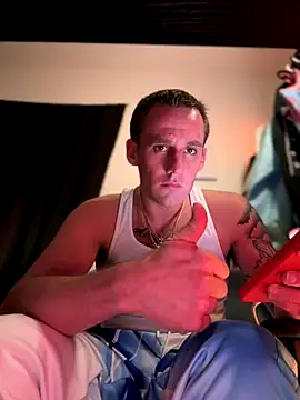 PeytonJohnn online show from 11/13/25, 02:43