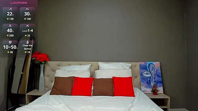 Snapshot of Niktoria_Shy chatting on 01/11/25, 01:27 Niktoria Shy online show from 01/11/25, 01:27