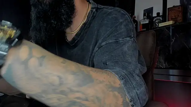 axxelrich  online show from 10/07/25, 04:53