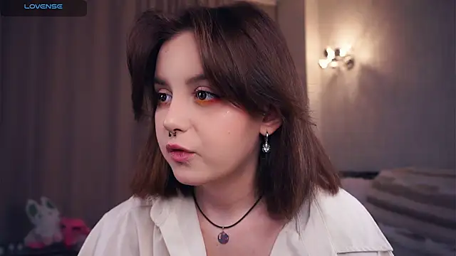 DevonaBucher online show from 10/07/25, 05:37