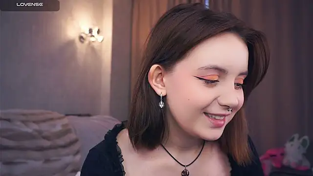 DevonaBucher online show from 10/11/25, 05:17